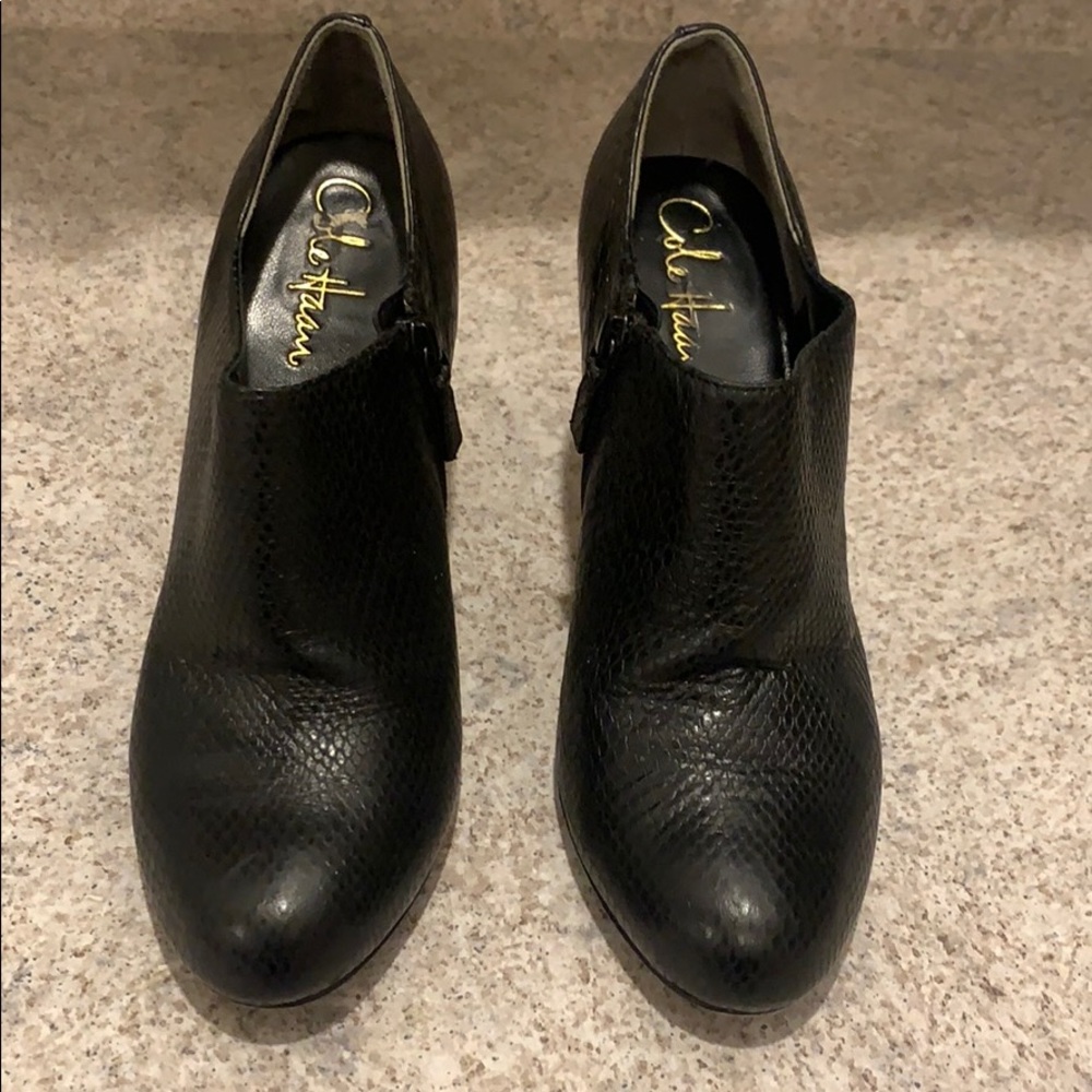 Coke Haan bootie black leather